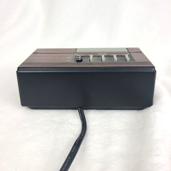 KMC 521 Alarm Clock Wood Grain Vintage Hong Kong Digital Display WORKS - Picture 8 of 11
